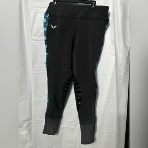 Artemis EquiCool Ladies Riding Tights size Large NWT
TuffRider